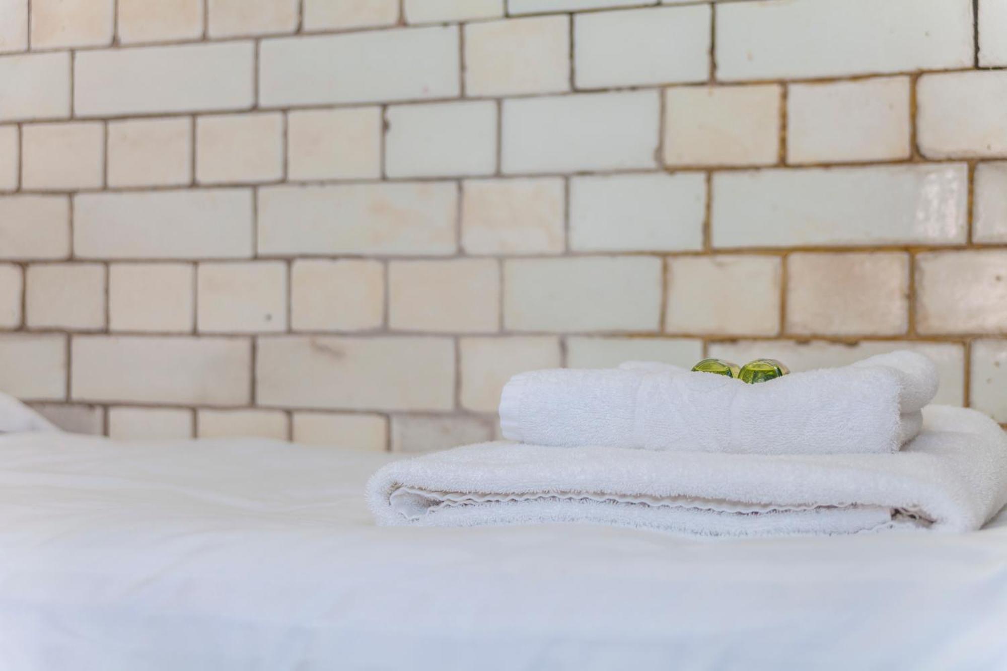 Lotus Guesthouse ลอนดอน ภายนอก รูปภาพ