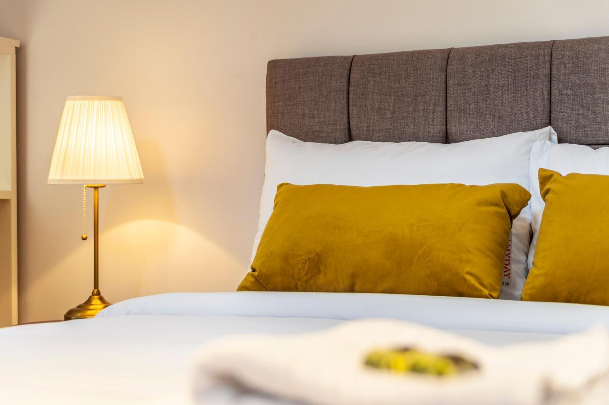 Lotus Guesthouse ลอนดอน ภายนอก รูปภาพ