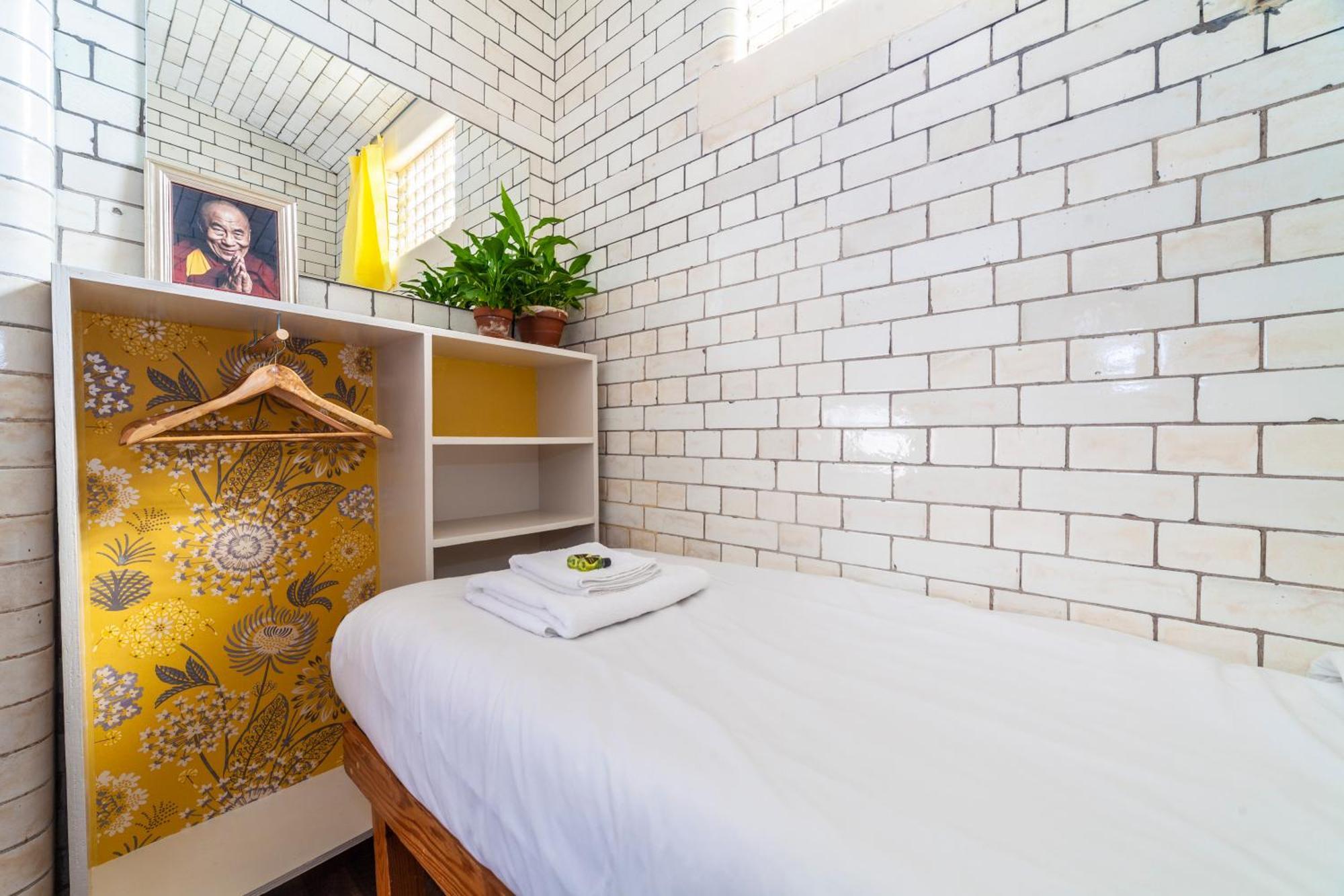 Lotus Guesthouse ลอนดอน ภายนอก รูปภาพ
